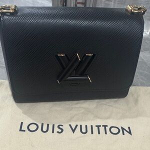 Louis Vuitton Twist MM Epi Leather